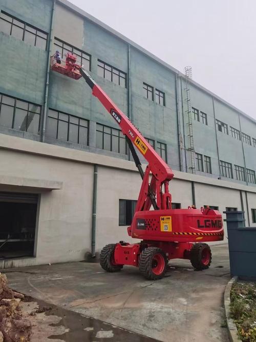 高空作業車租賃 安全、高效、靈活的現代化施工解決方案